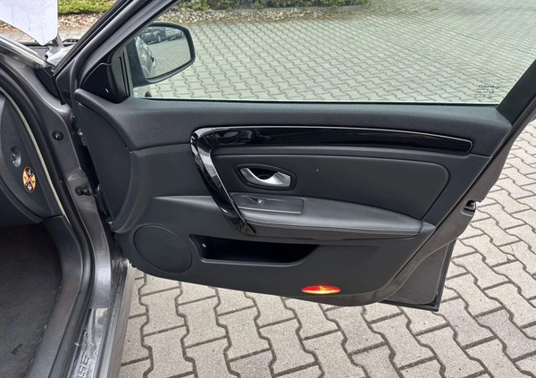 Renault Laguna cena 25900 przebieg: 178231, rok produkcji 2011 z Wolbrom małe 667